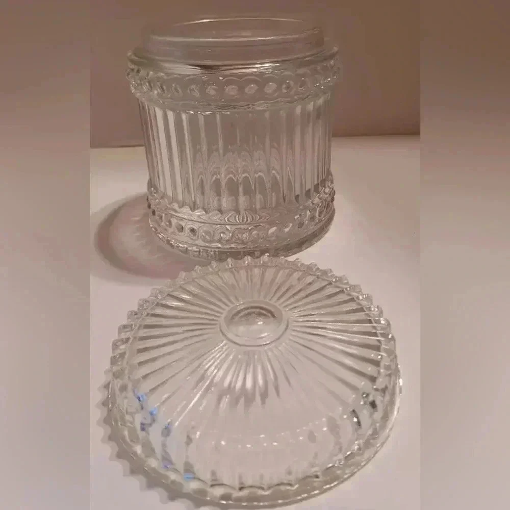 Amway American Vintage Glass Reproduction Of Circa 1850 Glass Jar Apothecary